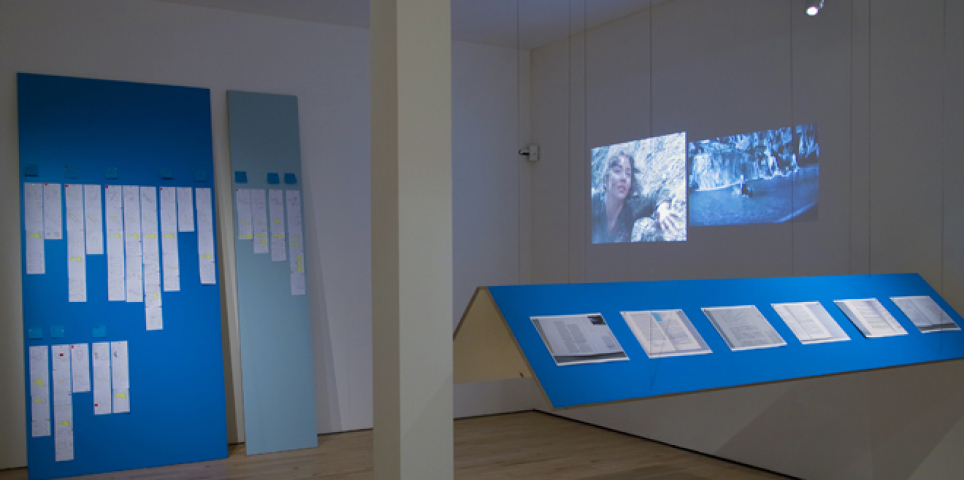 Drawings 2012 shoe designs derived from various combinations of foot and ground contact points