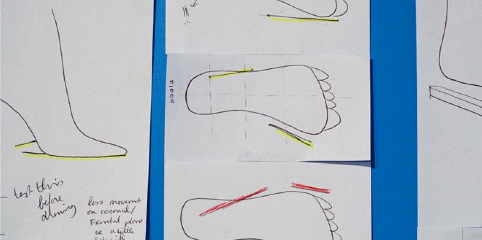 Drawings 2012 shoe designs derived from various combinations of foot and ground contact points