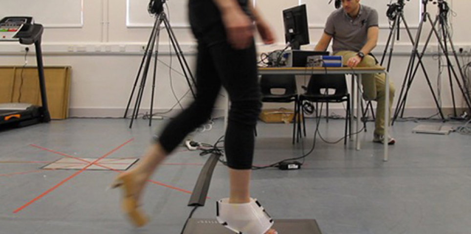 Pressure Mat Testing 2013 Department of Sports Science Kingston University