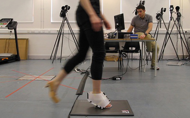 Pressure Mat Testing 2013 Department of Sports Science Kingston University