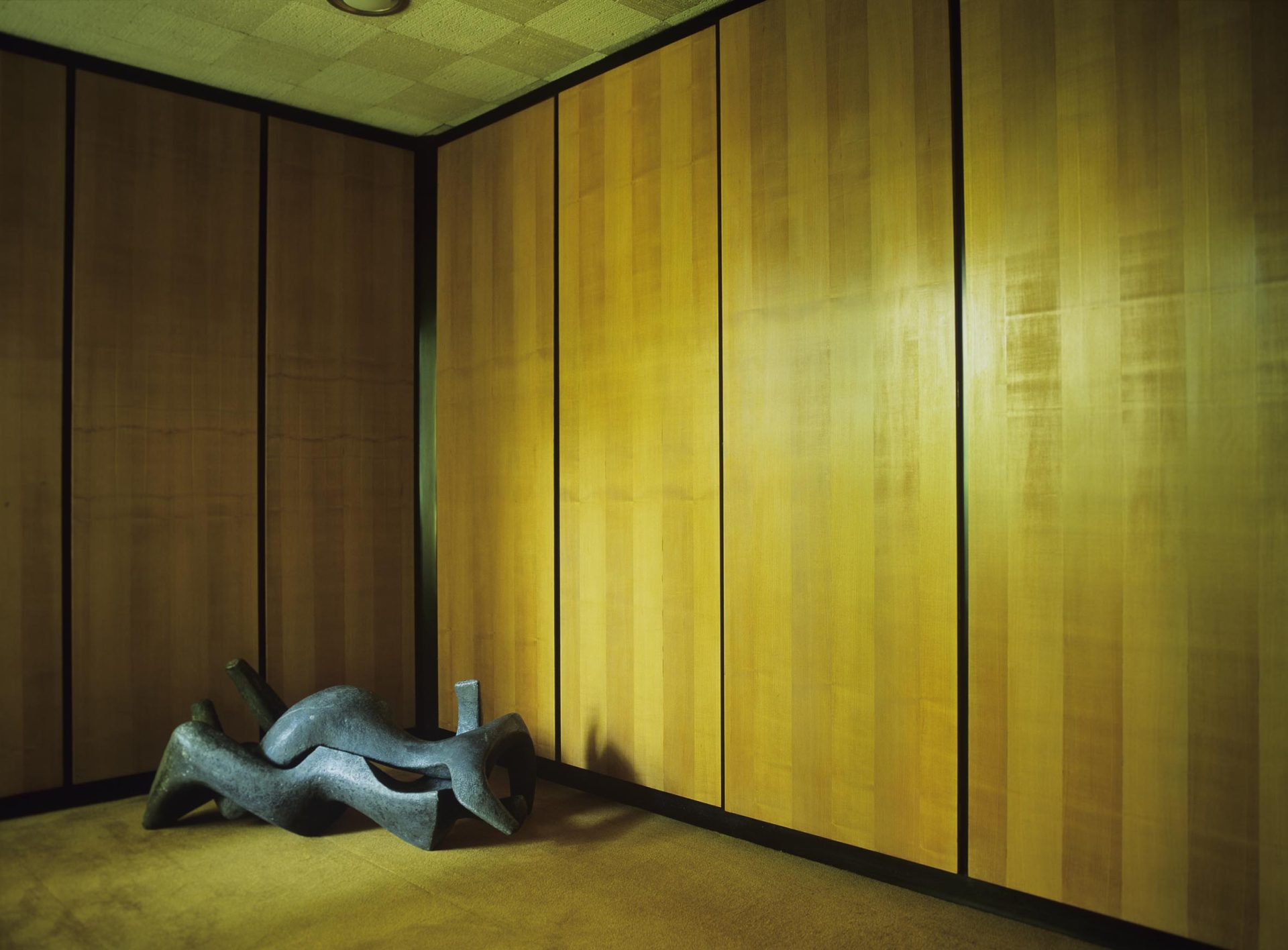 Bridget Smith The Dressing Room (2012). Courtesy the Artist and Frith Street Gallery